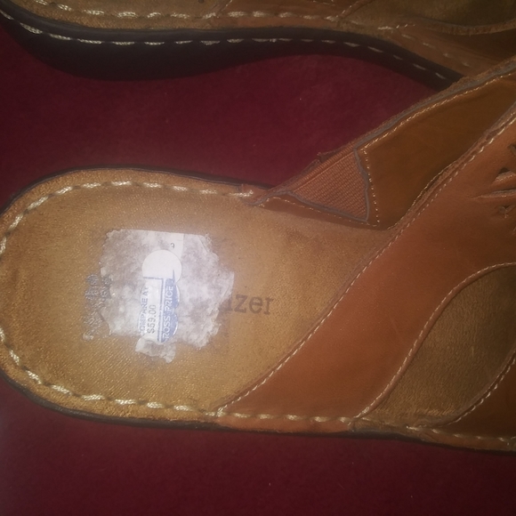 Naturalizer Leatger Sandals - Picture 5 of 7